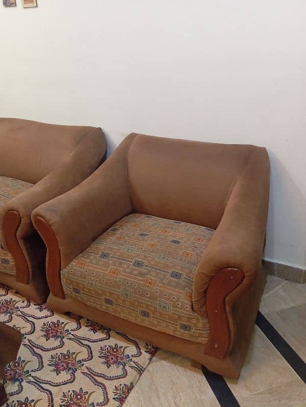 Seven seater sofa set for sale, price is negotiable 3