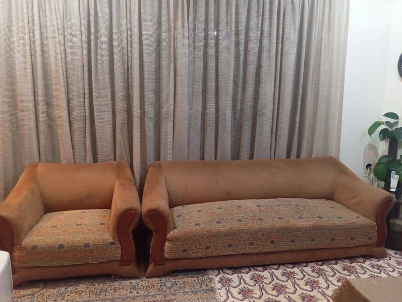 Seven seater sofa set for sale, price is negotiable 5