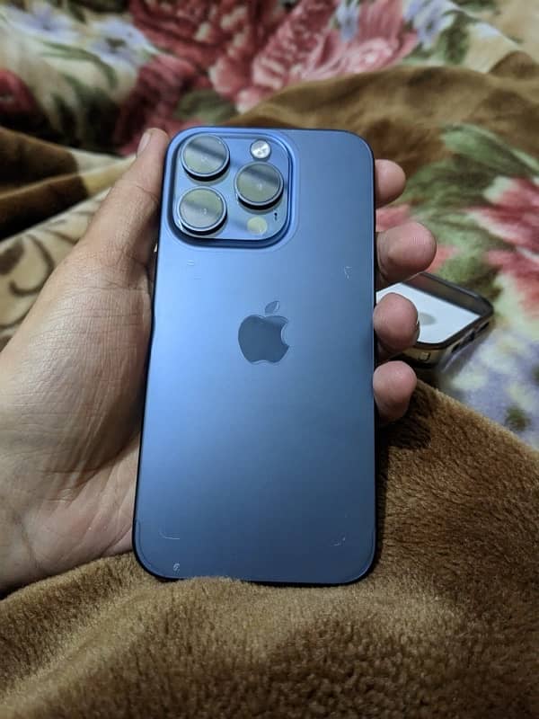 Iphone 15 pro 256gb 0