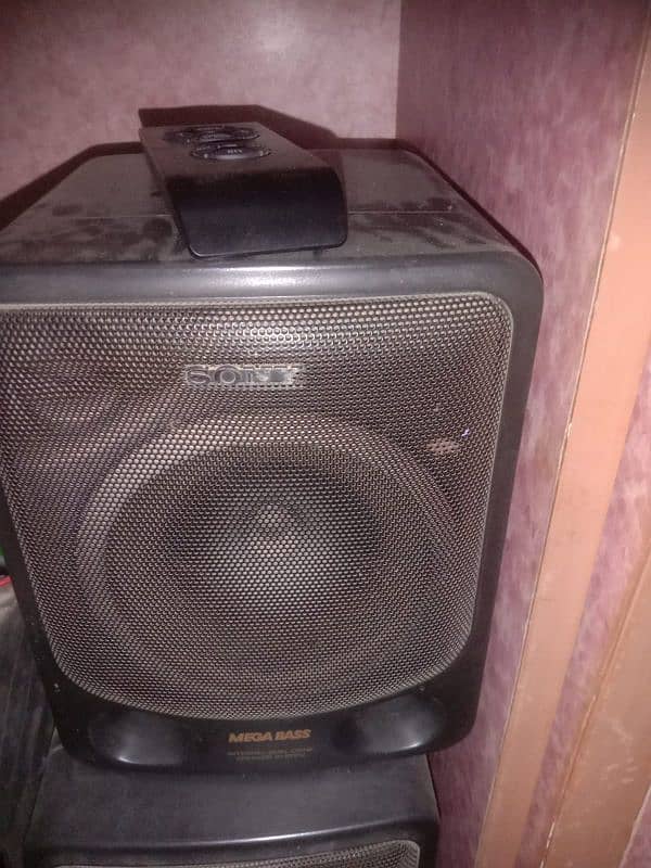 Sony speaker 1