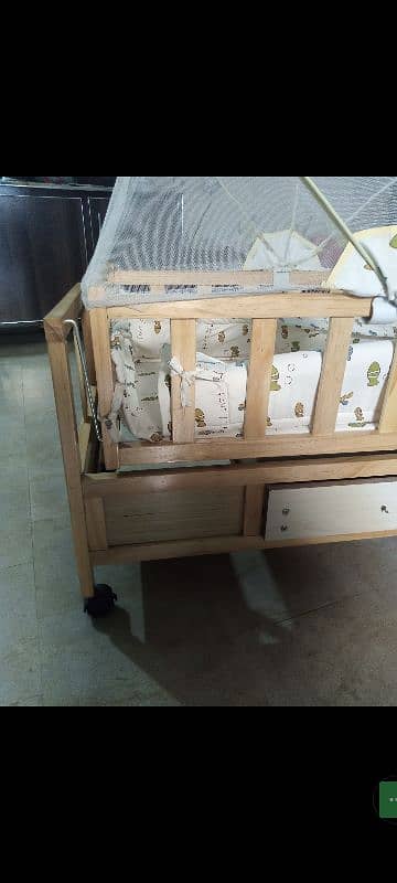 wooden baby cot 3