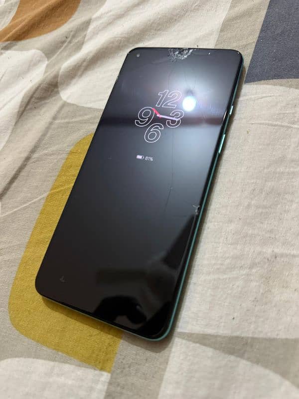 one plus 8t dual sim pta approved 8+8/128 gb for sale read add plzz 7