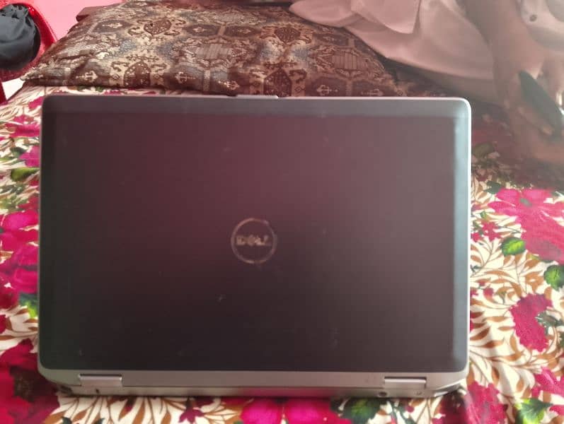 Dell laptop 3