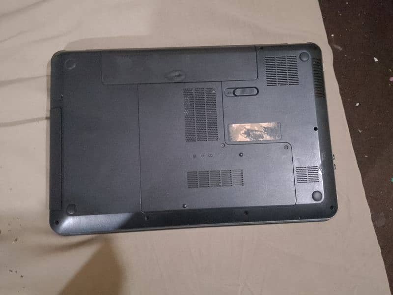 hp elitebook dilverey awailable free read the description 4