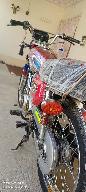 Honda cg 125cc Letter me hai 22 model hai sab apne alat me hai 7