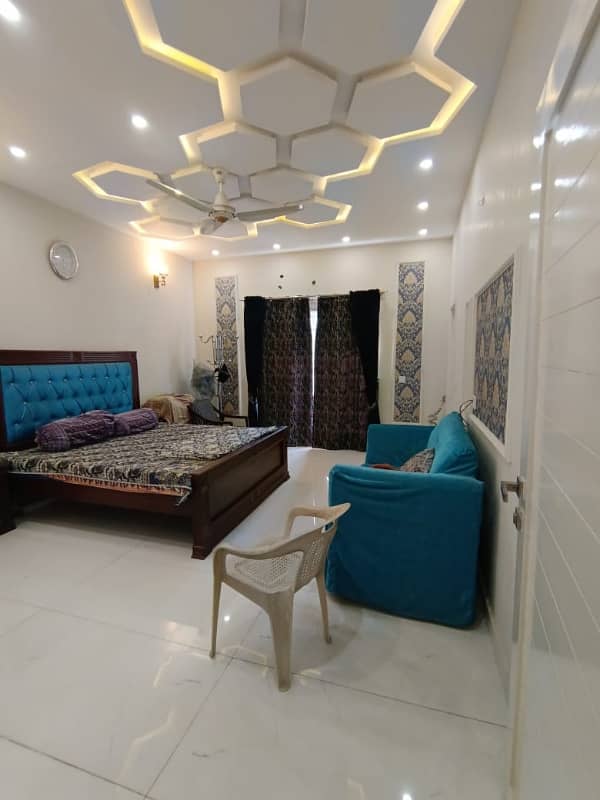 Luxurious beautiful 10 marla upper portion is available for rent 10