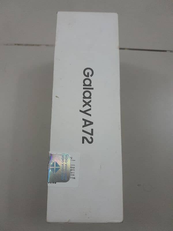 Samsung galaxy A72 8Gb Raam 256Gb Room with Box and Original charger 8