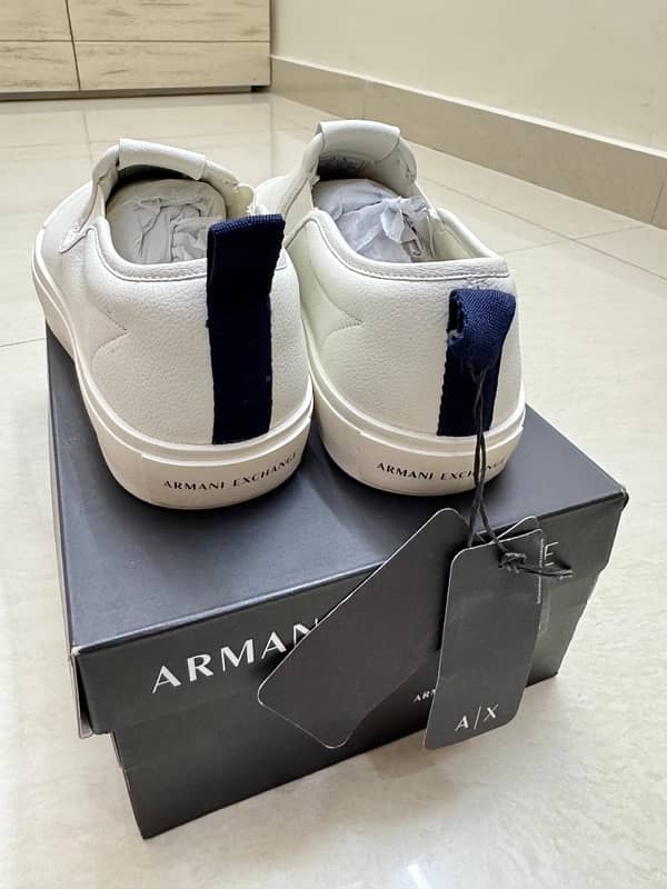 Armani Exchange 2