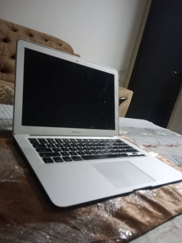 Macbook air mid 2017 2