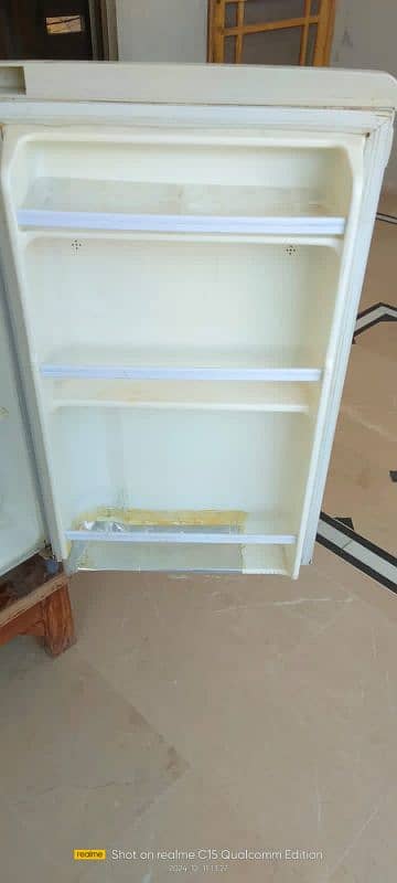 "TOSHIBA" ROOM FRIDGE FOR URGENT SALE 2