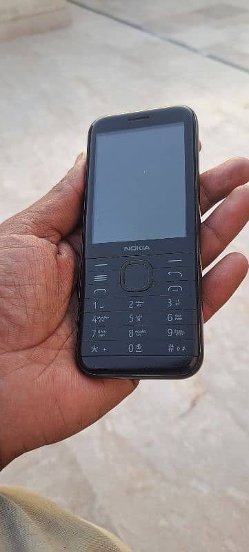 Nokia 8000 4g 0