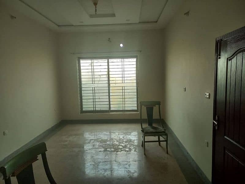 10 marla ground floor available for rent. PIA housing society Multan 1