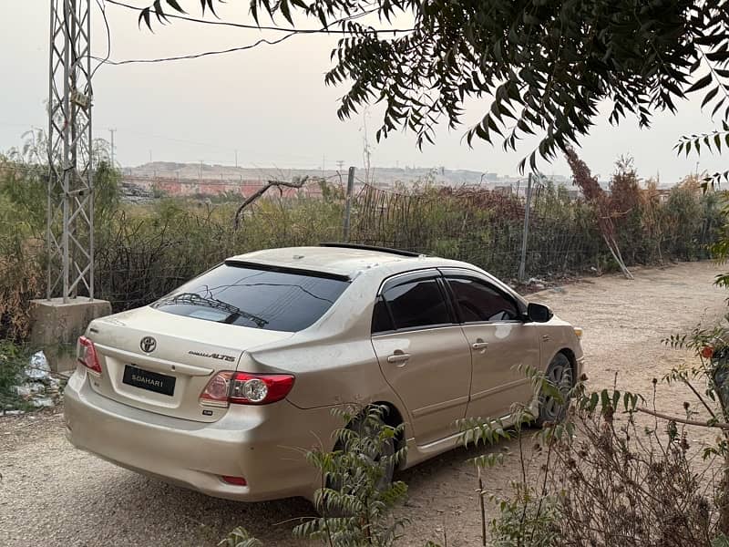 Toyota Corolla altis SR 1.8 4