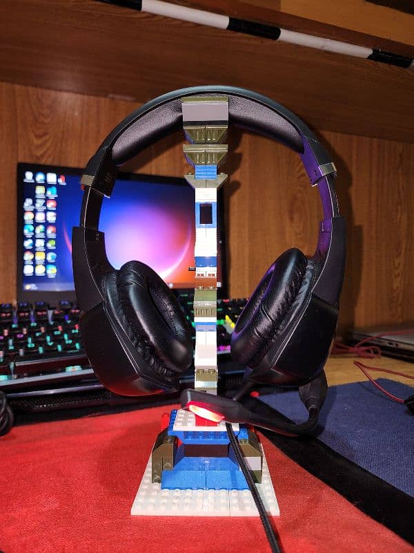 Gaming headphones 4