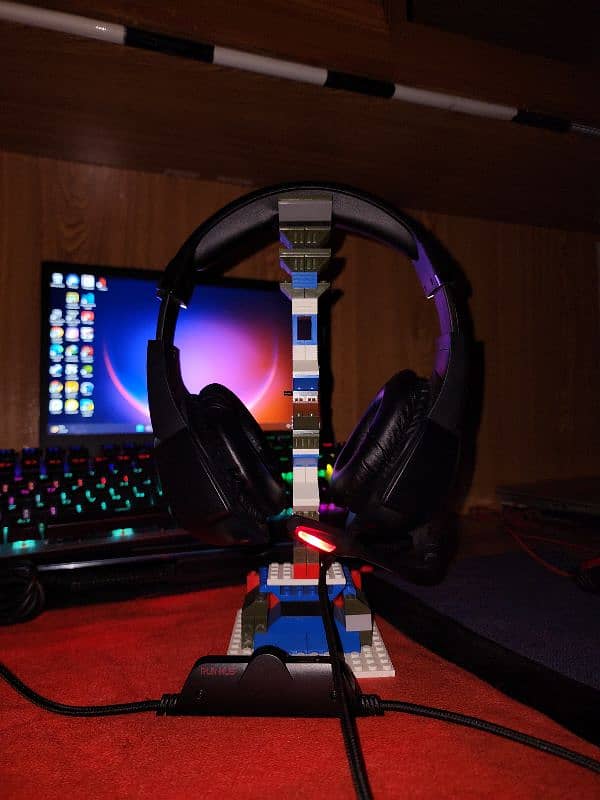 Gaming headphones 5