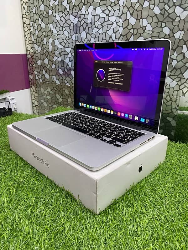 MACBOOK PRO 2015 13’ With Box MACBOOK AIR|2017 13’ with box 10/10 Us 1