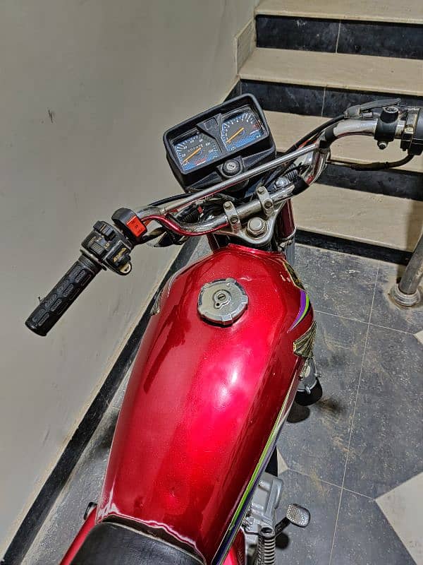 Honda cg 125 Karachi number 4