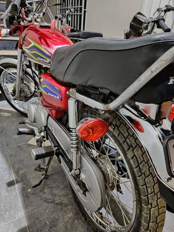 Honda cg 125 Karachi number 9