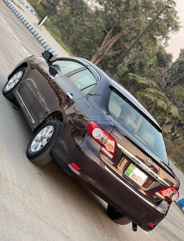 Toyota Corolla Altis1.6 6 speed manual 8