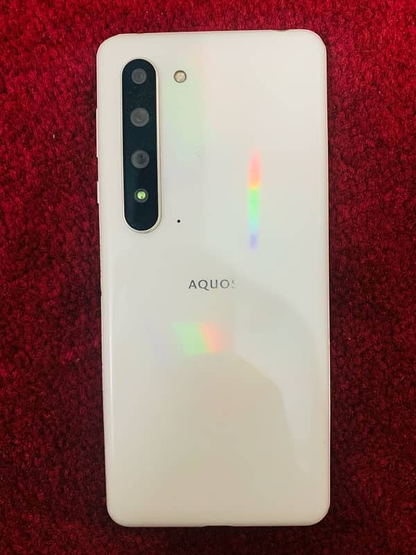 Sharp Aquos R5 Phone 1