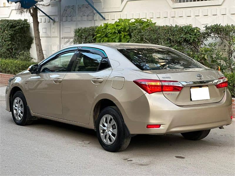 Toyota Corolla GLI 2016 automatic 3