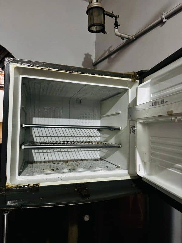 dawlance fridge for sale 3