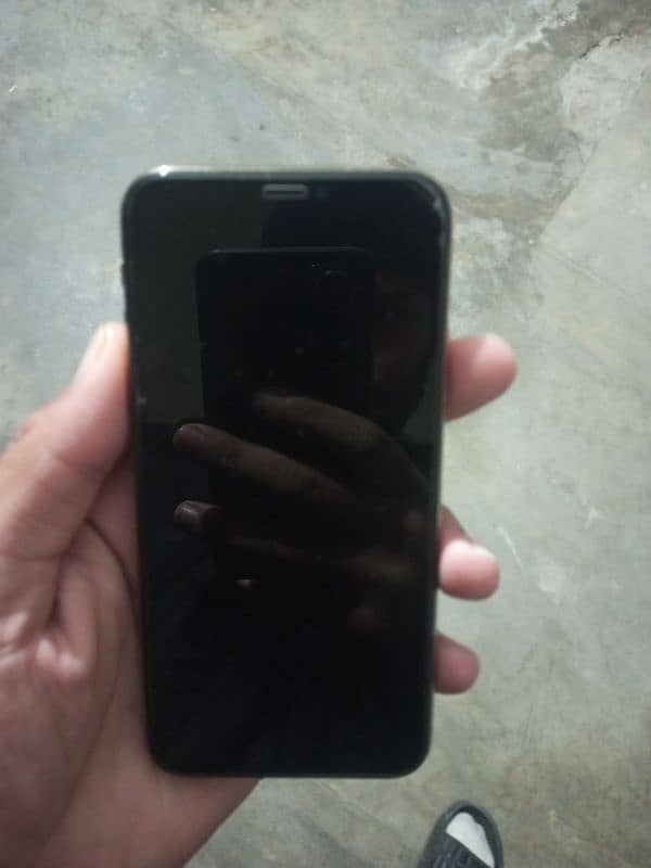 I phone xs 64 gb Not any issue 4