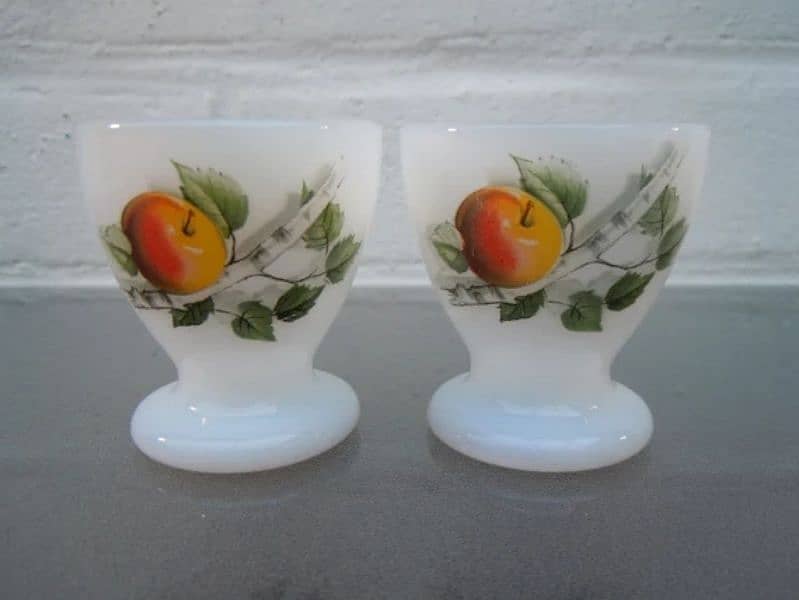 (ARCOPAL france ) egg holder cup 0