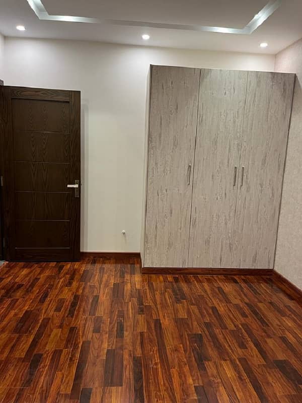 10 Marla House For Rent Available Gulbahar Block Bahria Town Lahore 1