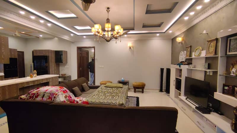 8 Marla House For Rent In Umar Block Bahria Town Lahore 7