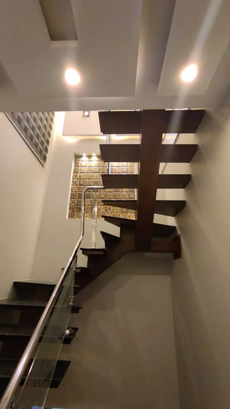 8 Marla House For Rent In Umar Block Bahria Town Lahore 14