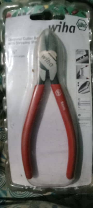 Pliers 2