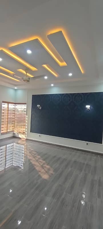 1 Kanal House For Rent Available Iris Block Bahria Town Lahore 5