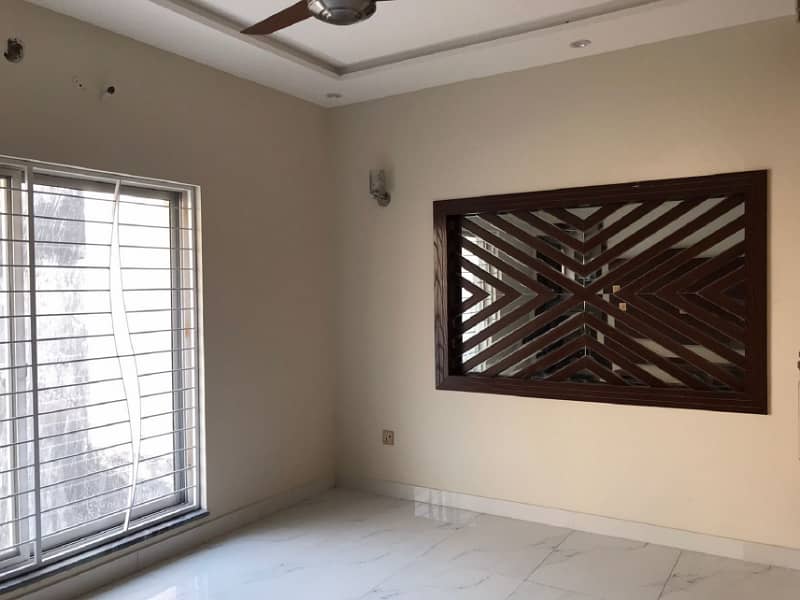 8 Marla House For Rent In Ali Block Bahria Town Lahore 0