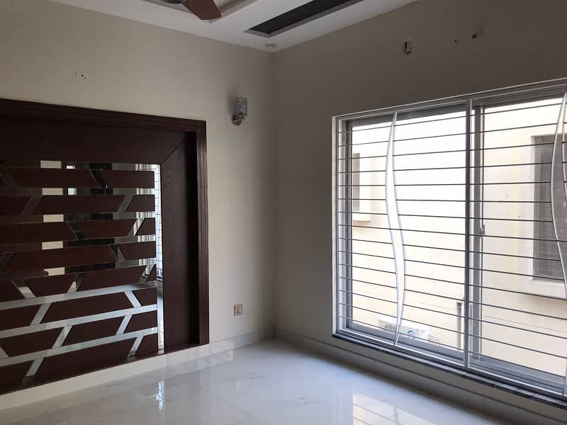 8 Marla House For Rent In Ali Block Bahria Town Lahore 4