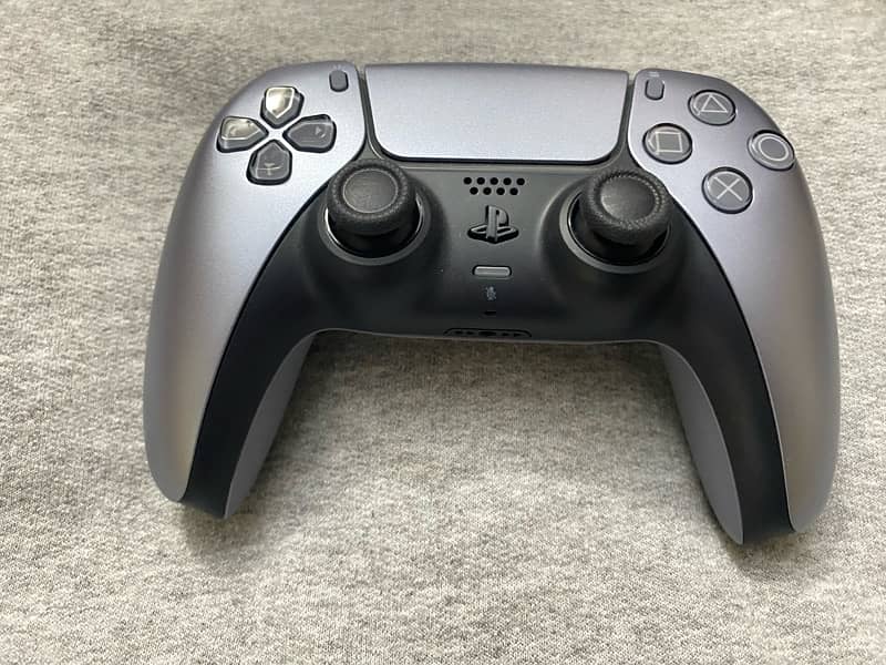 PS5 Controller/ Playstation 5 Controller 0