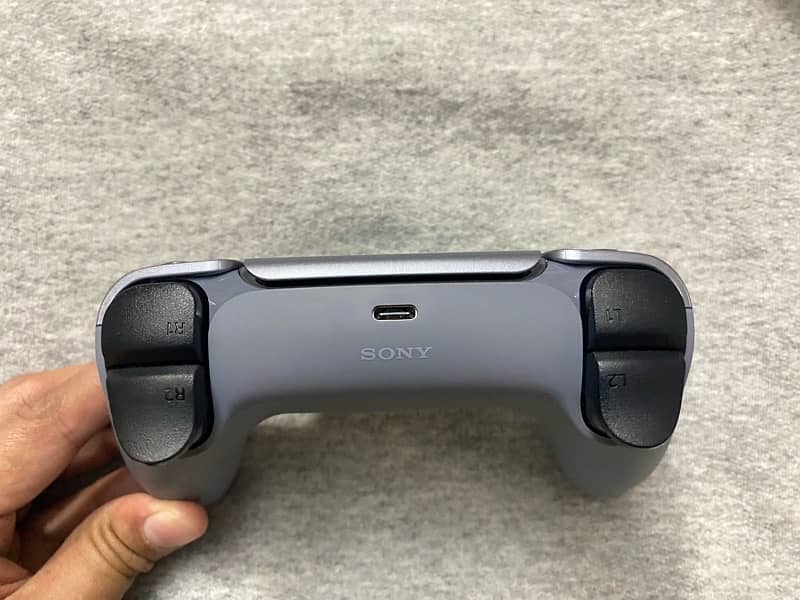 PS5 Controller/ Playstation 5 Controller 3