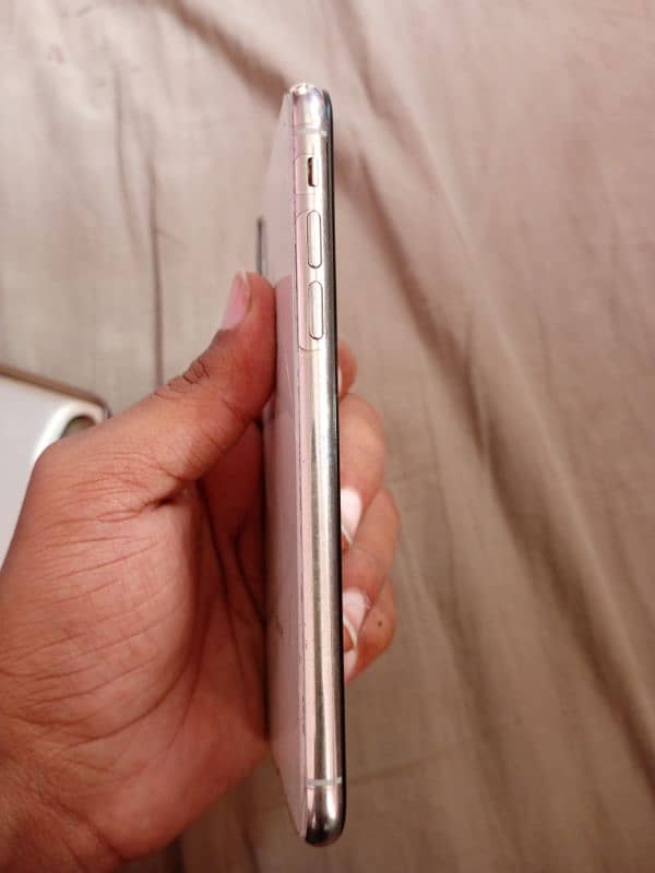 Iphone X 64gb Non-PTA Demand 26k 1