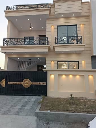 Designer House available for sale in FMC B-17 2