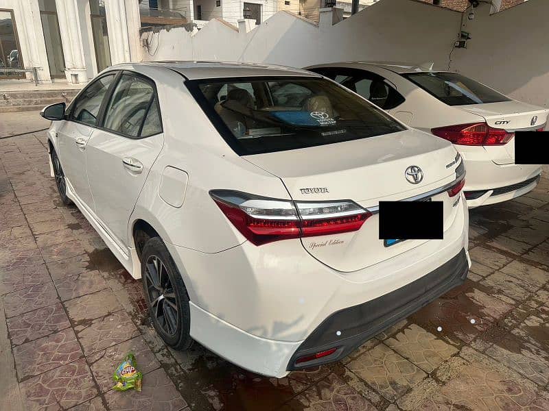 Toyota Corolla Altis 1.6 SE 2022 bumper to bumper 4