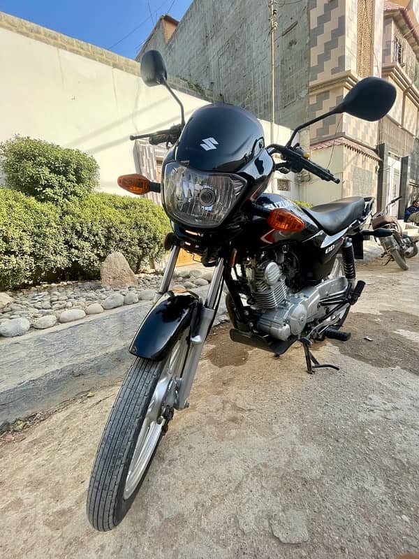 Suzuki GD 110S Karachi Registered 2022/2023 6