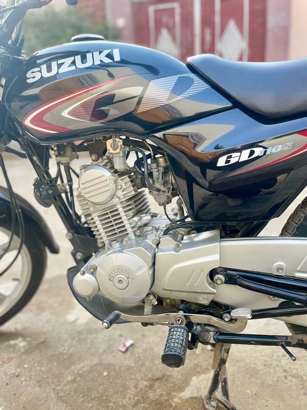 Suzuki GD 110S Karachi Registered 2022/2023 15