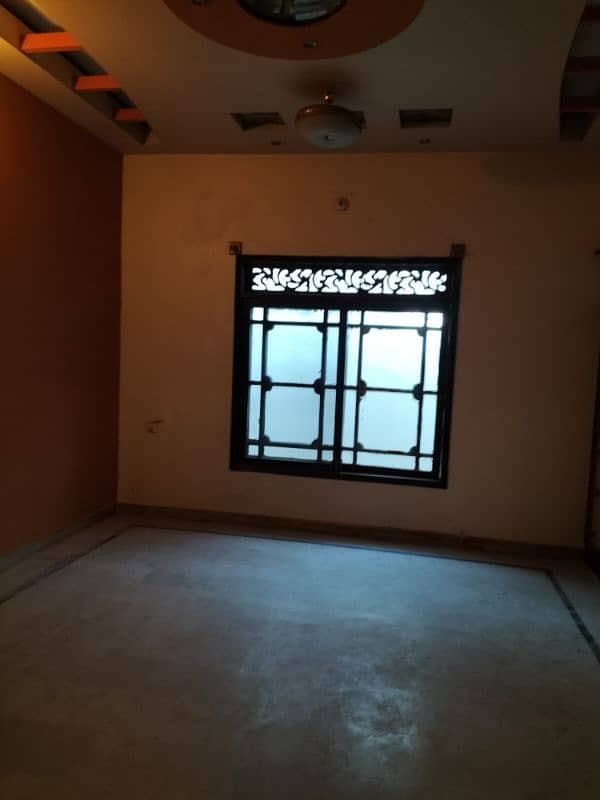 200 sq yards beutyfull portion for rent in Gulshan e Ismail society 3