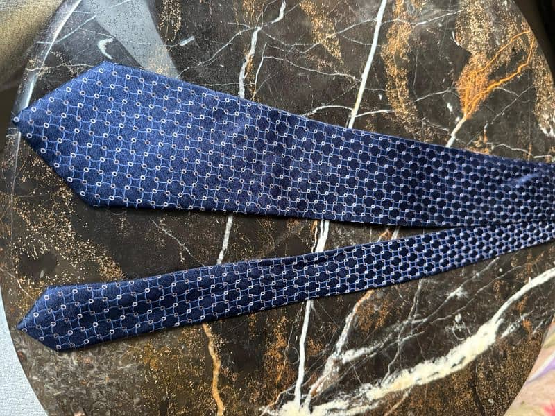 Brand new Cambridge tie 3