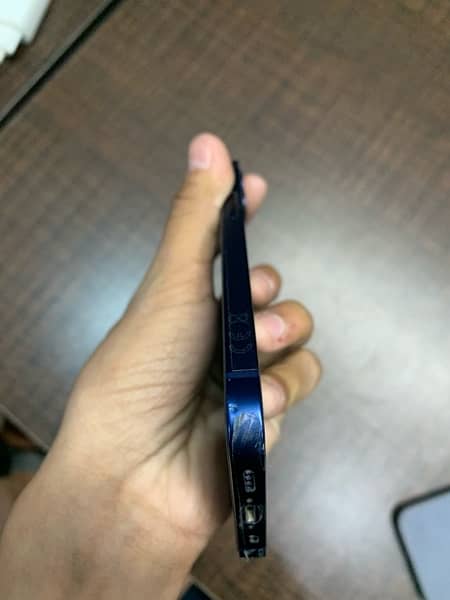 iPhone 12 mini Non pta 2