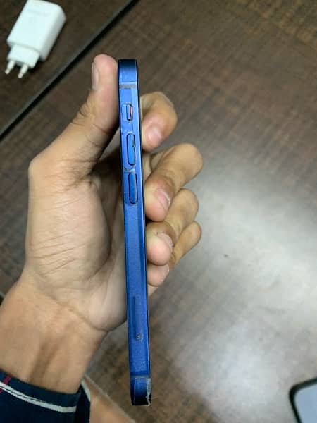 iPhone 12 mini Non pta 3