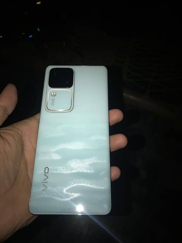 Vivo v30 1