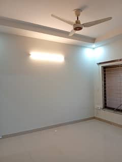 4marla 2beds tv lounge kitchen attached baths neat clean upper portion for rent in G 13 4 islamabad