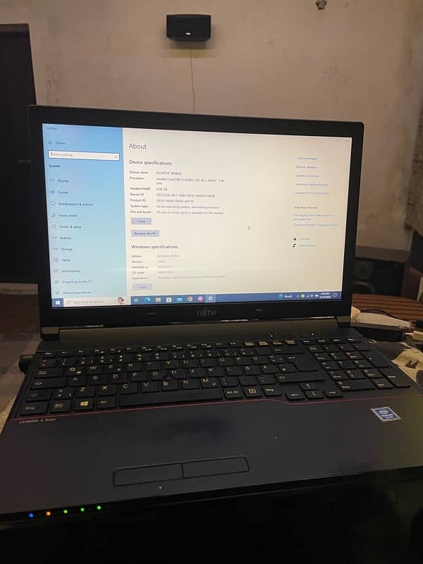 Laptop Fujitsu lifebook E556  GeN6 corei5 RAM 8Gb SSD 128Gb+500Gb HDD 4