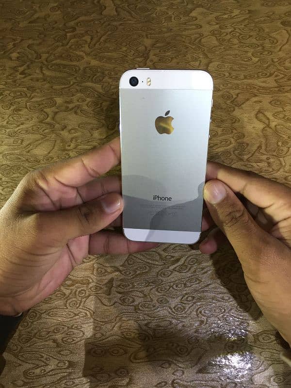 IPhone 5s 2 Mount Sim Working Delivery All Pakistan Available 2